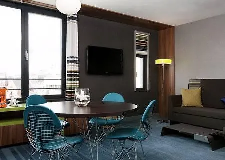 Aloft Schuman Hotel 3*