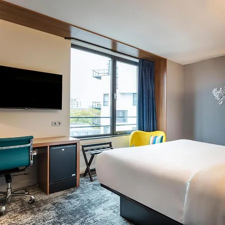 Hotell Aloft Schuman 3*