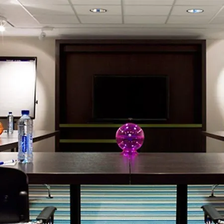Hotell Aloft Schuman 3*